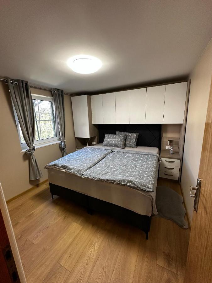 Apartman Veronika Vrsi Exterior photo